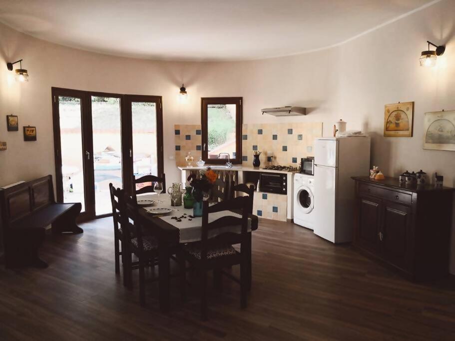 Da Nonna Cettina Appartamento In Villa Con Piscina Palermo Exterior photo